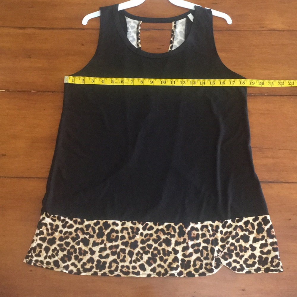 🔥Black Leopard Cross Cutout Back Knit Tank - Picture 4 of 6